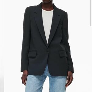 NWT Aritzia Wilfred color Dark Night Navy New Generation Blazer